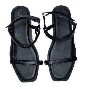 A New Day Black Sandal (Size 7)